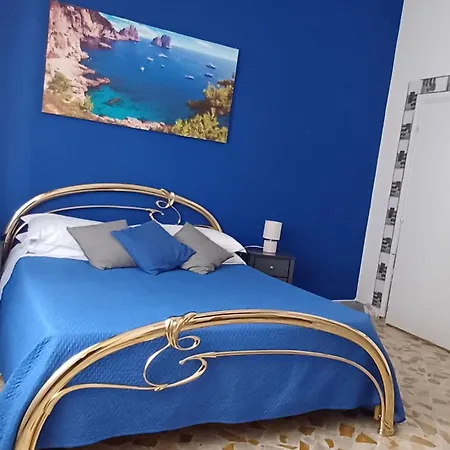 A Casa Di Erica לינה וארוחת בוקר סורנטו